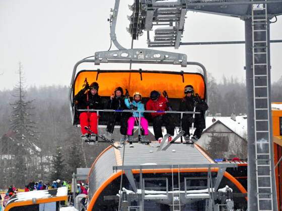 5 2 skiing high tatras family tatranska lomnica